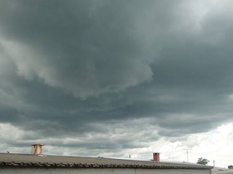 Crédito da imagem: chuva no domingo de Natal | JB Treinamento 