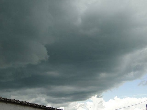 Crédito da imagem: chuva no domingo de Natal | JB Treinamento