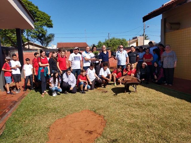 Imagem: Escolas de Jussara participam do Programa Paraná Mais Verde | jbtreinamento.com.br 