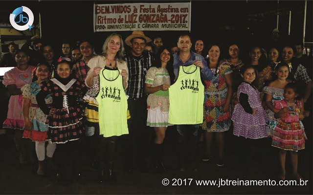 Grupo Extravasa participa da abertura da Festa Agostina em São Manoel do Paraná | JB Treinamento